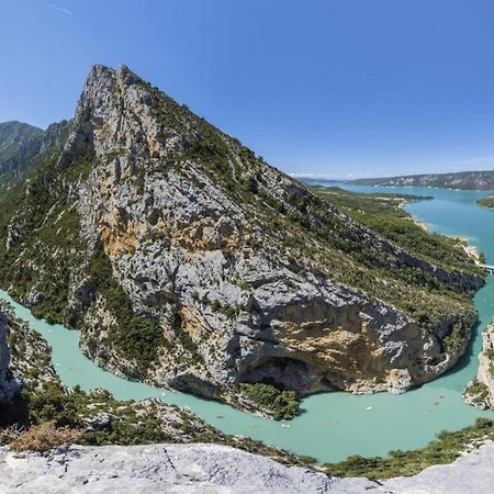Apartamento Le Gite De La Badassiere Forcalquier Exterior foto