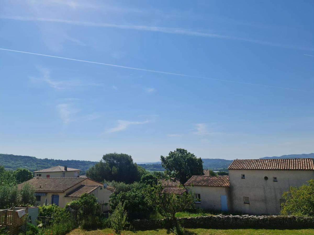 Apartamento Le Gite De La Badassiere Forcalquier Exterior foto